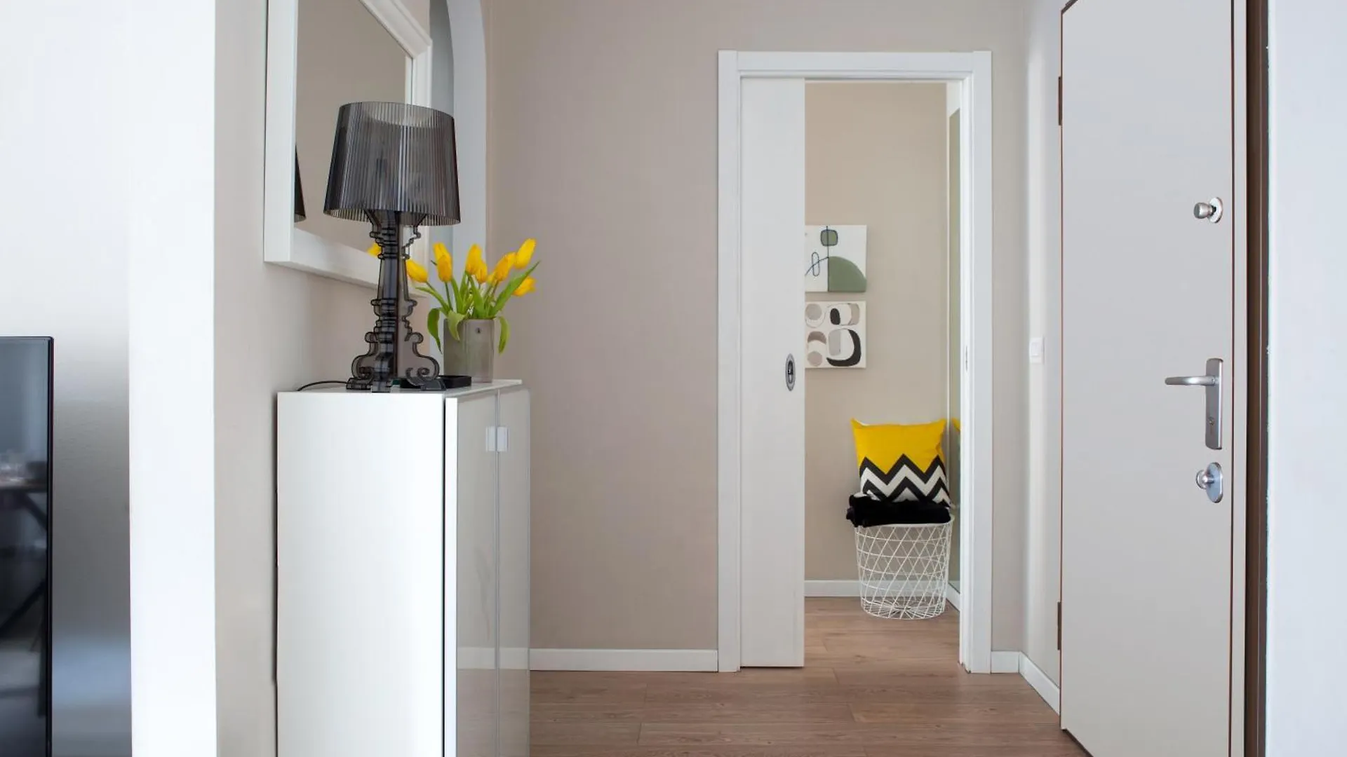 Solari Apartment, Milan Fashion Street 0*,