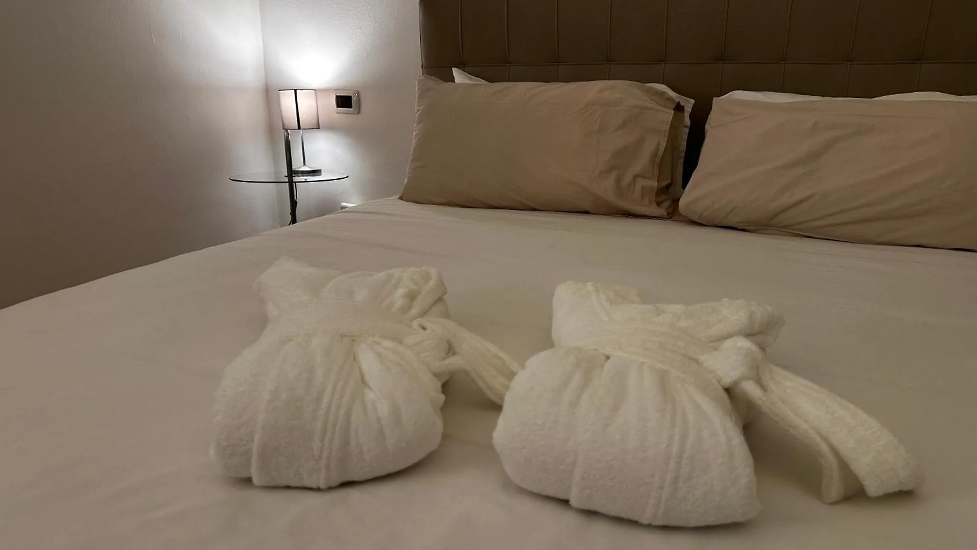 Solari Apartment, Milan Fashion Street 0*,  Italy