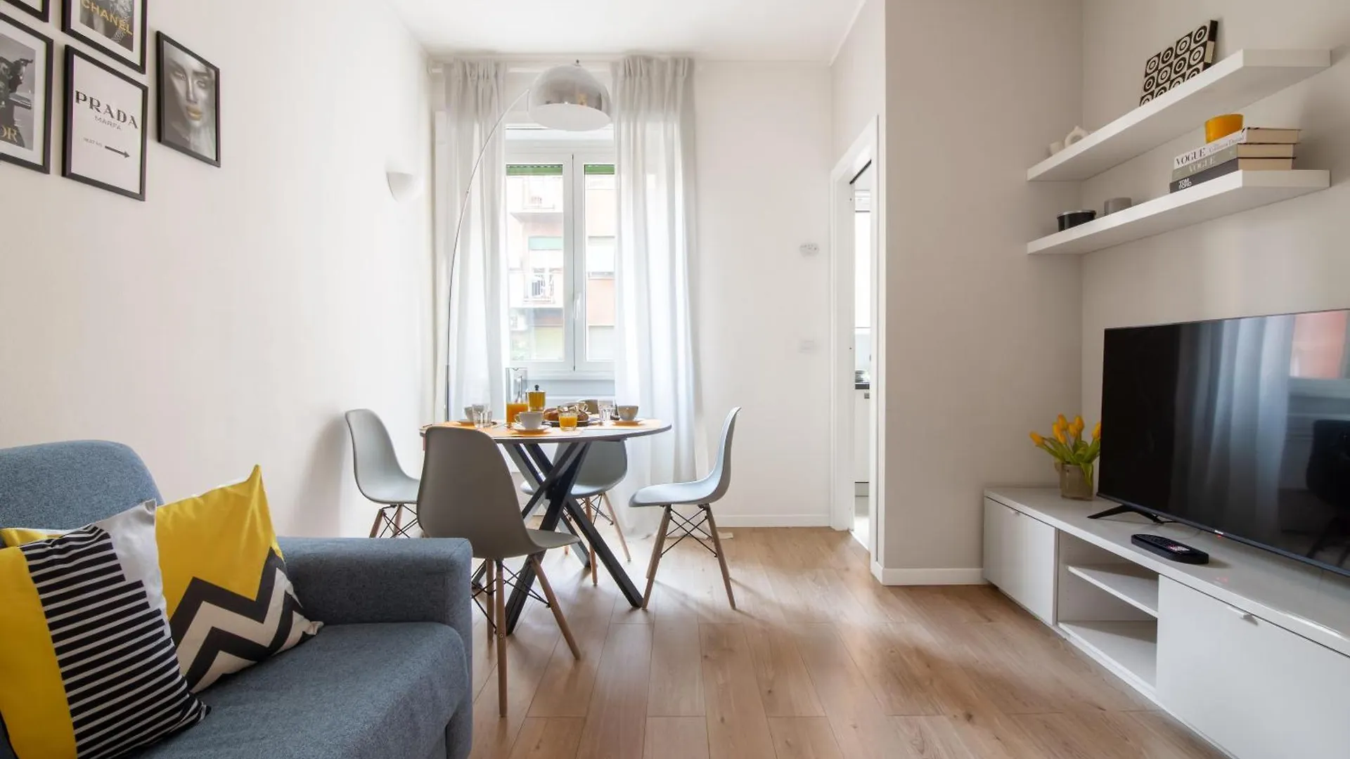 Solari Apartment, Milan Fashion Street 0*,  Italy